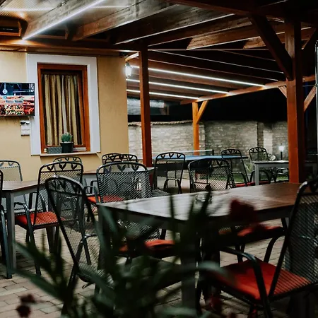 Bed & Breakfast Oazis Panzio *