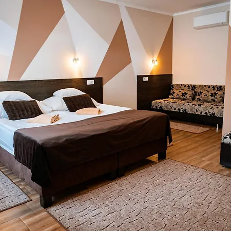 Bed & Breakfast Oazis Panzio Mako