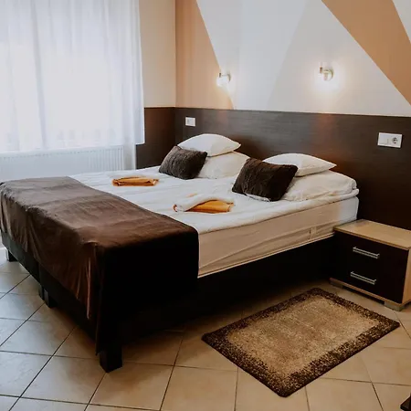 Oazis Panzio Bed & Breakfast