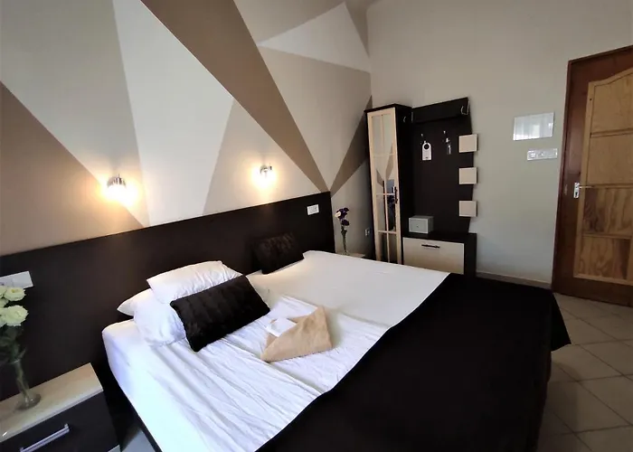 B&B Oazis Panzio Makó